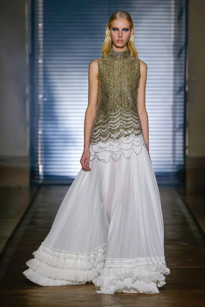 Look 31